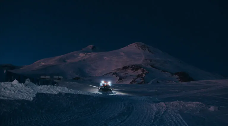 Момент из трейлера сериала Эльбрус